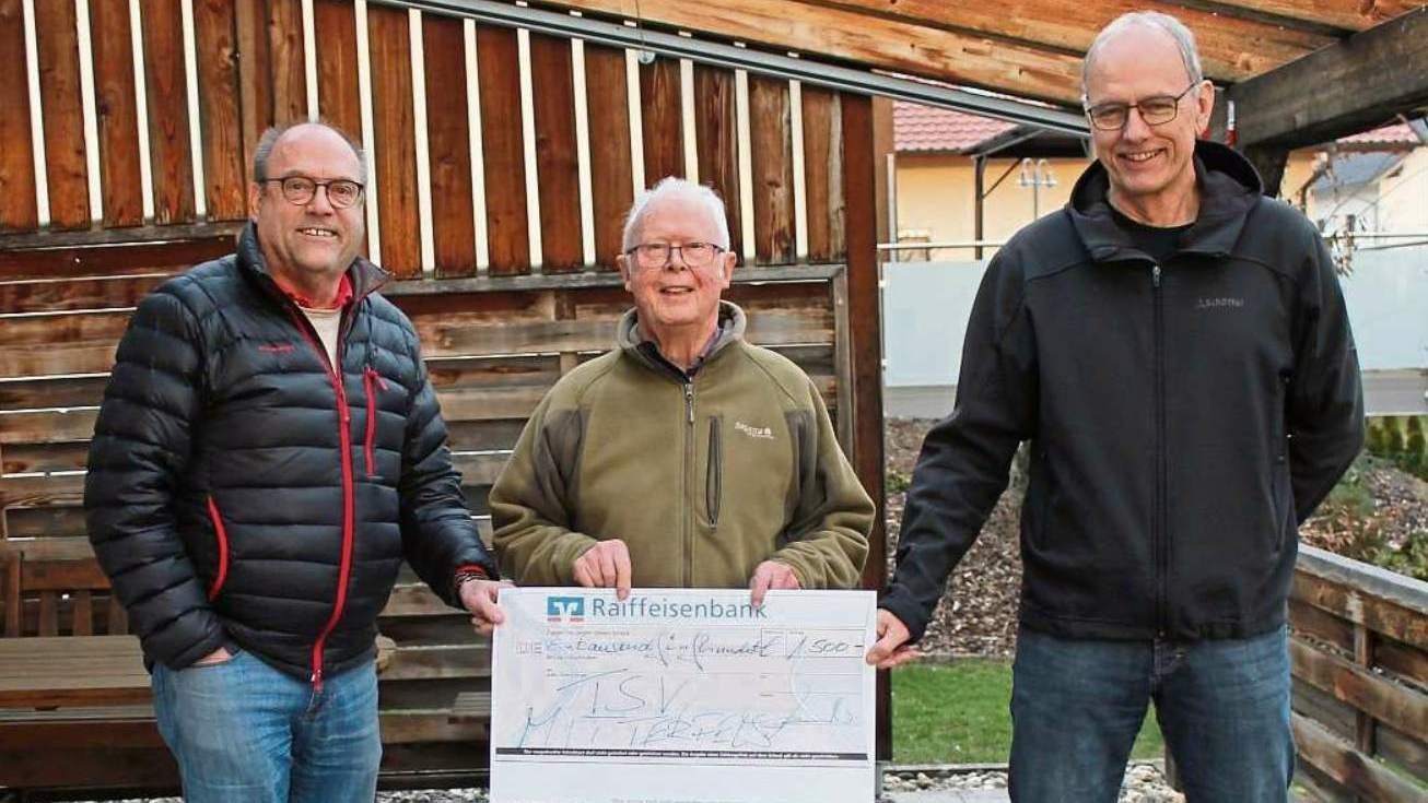 1500 Euro für TSV-Jugend gespendet 