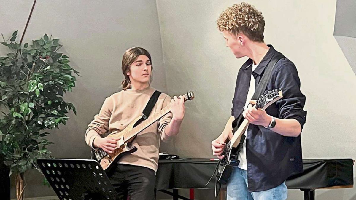 Erster E-Gitarren-Vorspielabend der KMS